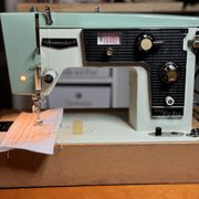 arias-sewing-machines