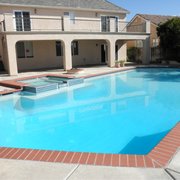 champagne-pool-services